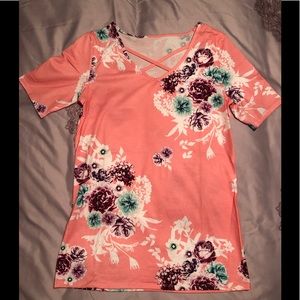 Floral print criss cross neckline tee